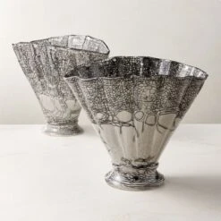 Cavo Scalloped Black And White Vase -Home Store CavoBlackNWhiteVaseAV3SHS22