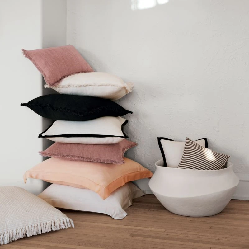 Tuxedo White Linen Throw Pillow With Feather-Down Insert 20" 6 Tuxedo White Linen Throw Pillow With Feather-Down Insert 20" - Image 4