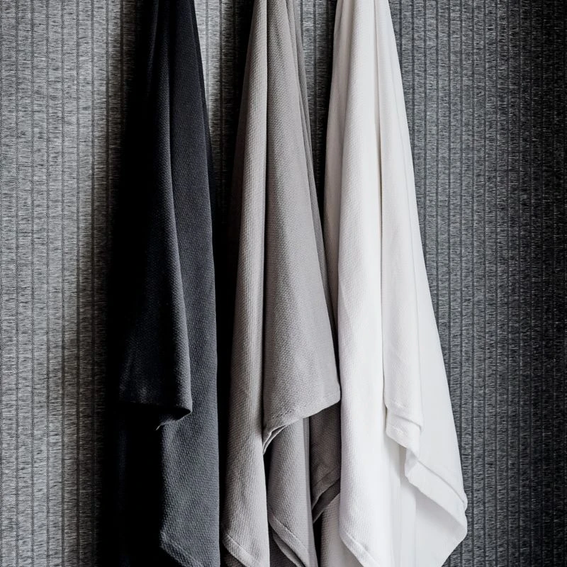 Jasper Organic Cotton Full/Queen Blanket Black 5 Jasper Organic Cotton Full/Queen Blanket Black - Image 3