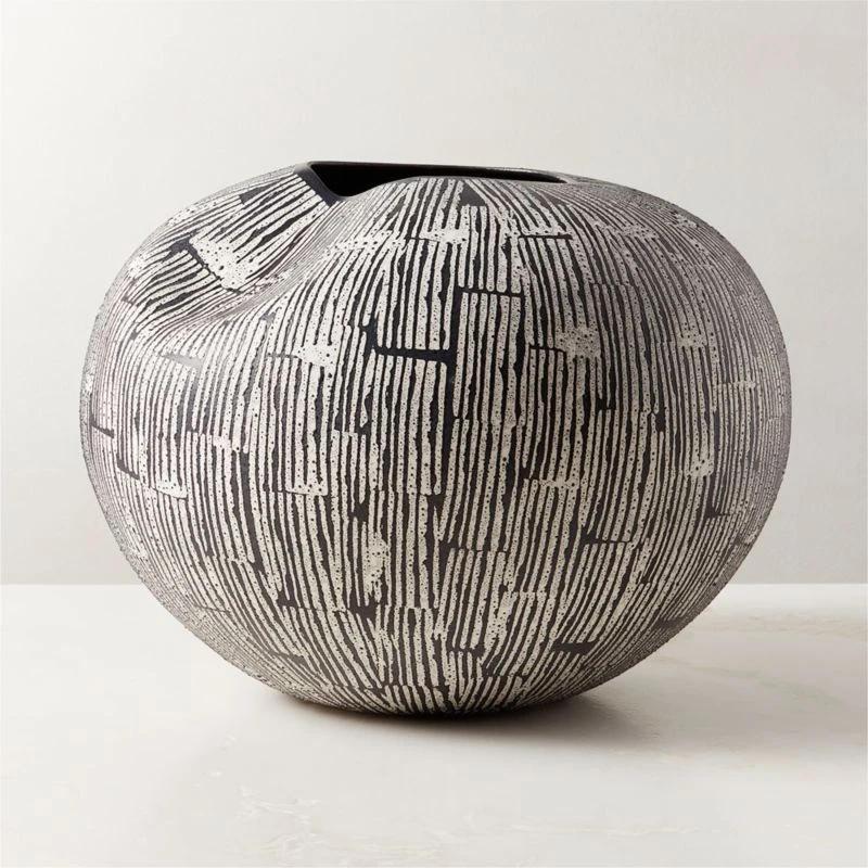 Moe Black And White Ceramic Vase 3 Moe Black And White Ceramic Vase