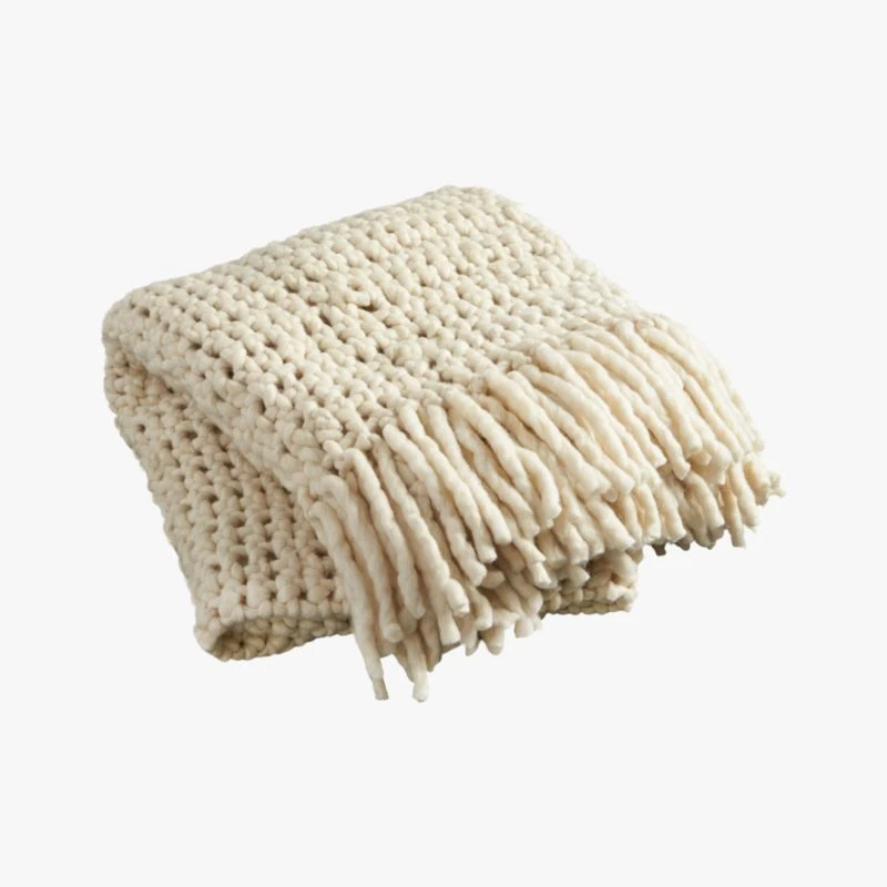 Overlook White Chunky Knit Throw Blanket 4 Overlook White Chunky Knit Throw Blanket - Image 2